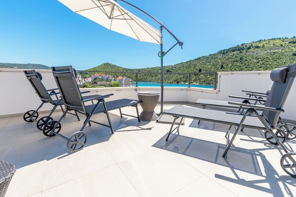 Apartment (A2) | Water view - Apartments Lonamare (Rogoznica)