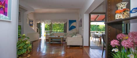 غرفة المعيشة