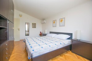 House | Laptop workspace, free WiFi - House Suncana (Porec)