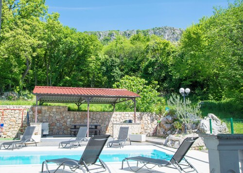 House Bribirska Vila