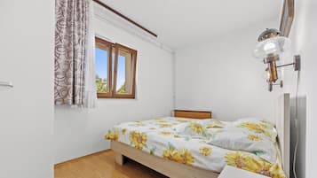 Apartment (A2)