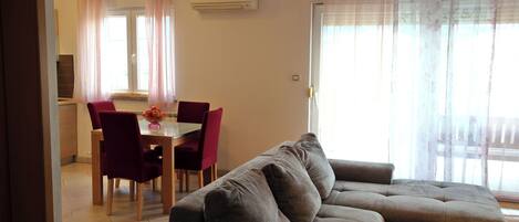 Apartment (A1) | Living room