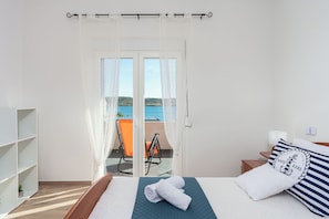 Casa | Ferros/tábuas de passar roupa, Wi-Fi de cortesia