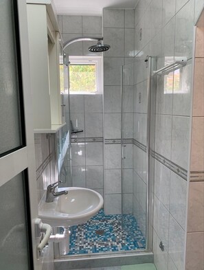 Appartement (A2) | Salle de bain | Serviettes fournies