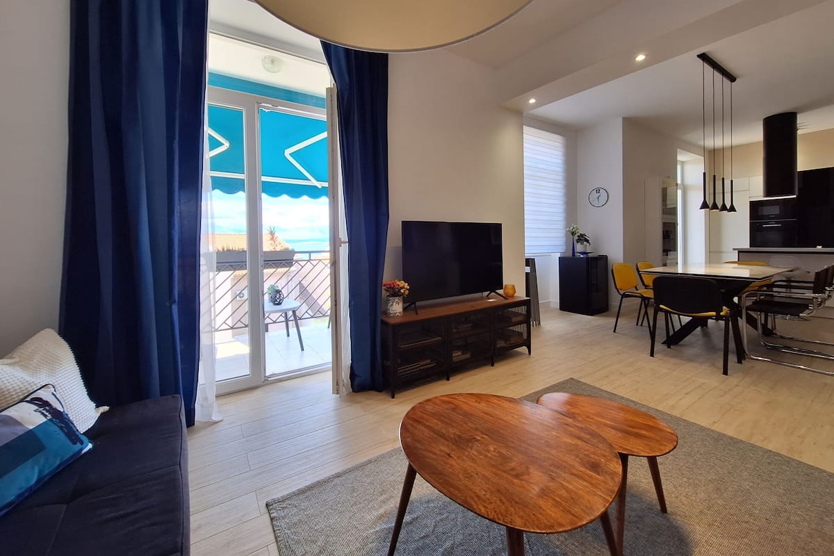 公寓 (A3) | 客厅 | 智能电视