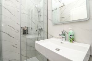 Appartamento (A1) | Bagno | Doccia
