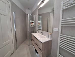Apartment (A1) | Bathroom - Apartments Blue (Crikvenica)