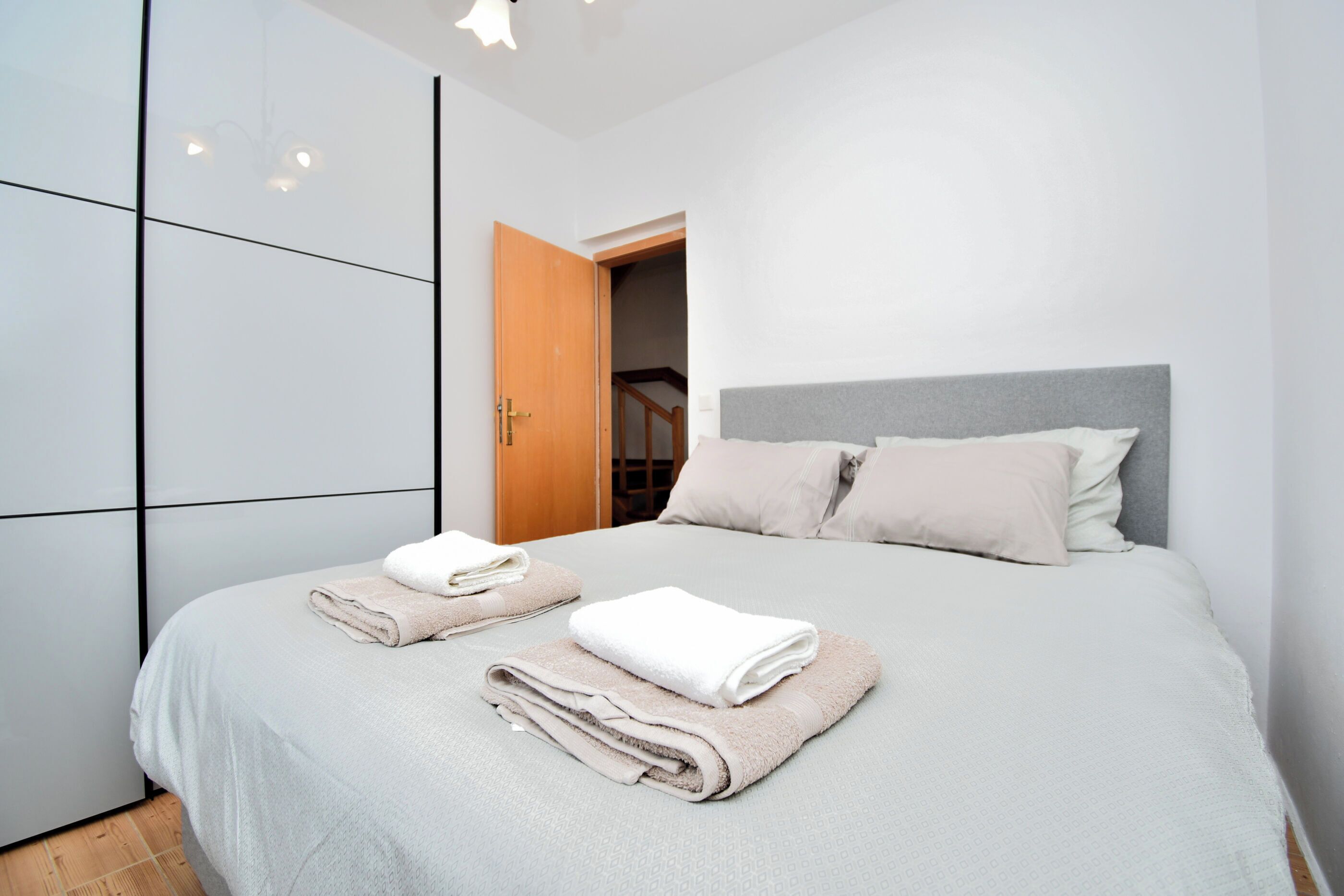 House | Iron/ironing board, free WiFi