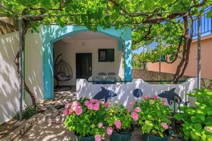 Apartment (A2) | Terrace/patio - Apartments I&M (Lopar)