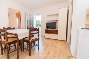 Apartment (A2) | Speisen