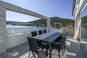 Apartment (A4) | Terrace/patio - Apartments Vojko (Marina)
