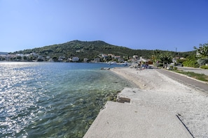Beach - Apartments Vojko (Marina)