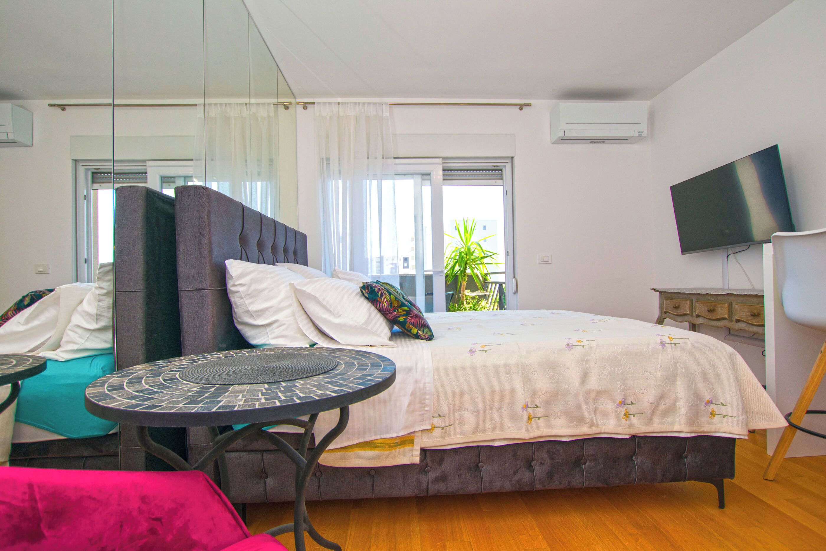 Apartment (A1)