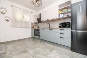 Apartment (A1) | Private kitchen - Apartments Smoljic (Trogir)