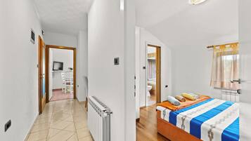 Apartment (A4) | Flur