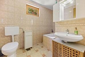 Apartment (A1) | Badezimmer