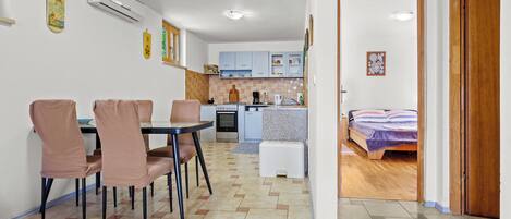 Apartment (A1) | Private kitchen | Fridge, oven, stovetop, espresso maker