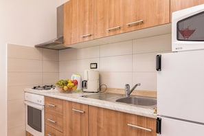 Apartment (A1) | Private kitchen - Apartments Jere (Pula)