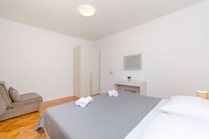 House - House Mateljan (Jelsa)