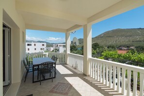 Apartment (A1) | Terrace/patio - Apartments Jadranka (Sibenik)