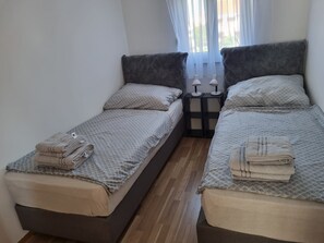 Apartment (A1) | Free WiFi - Apartments Mirjana (Nin)