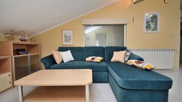 Apartment (A1) | Living room