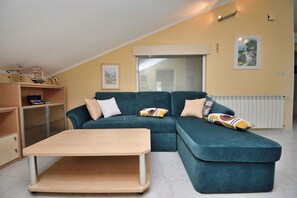 Apartment (A1) | Living room - Apartment Mario (Moscenicka Draga)