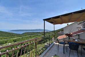 Apartment (A1) | Balcony