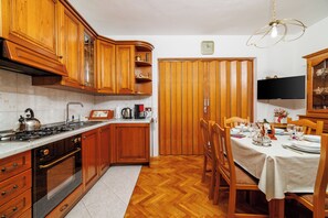 Apartment (A1) | Private kitchen - Apartment Anita (Crikvenica)