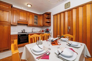 Apartment (A1) | Private kitchen - Apartment Anita (Crikvenica)