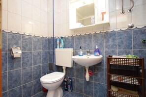 Apartment (A2) | Dining - Apartments Milena (Solta)
