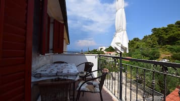 Apartment (A2) | Balcony