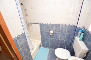 Apartment (A2) | Dining - Apartments Milena (Solta)