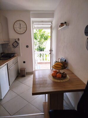 Apartment (A1) | Private kitchen - Apartments Rose (Sibenik)