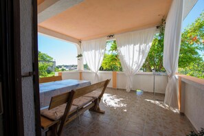 Apartment (A1) | Terrace/patio - Apartments Rasic (Rab)