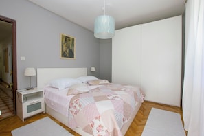Apartment (A1)