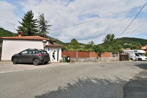 Reka bentuk bangunan