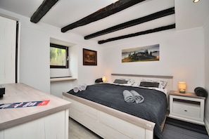Apartment (A1) | In-room safe, iron/ironing board, free WiFi - Apartment Bela (Matulji)
