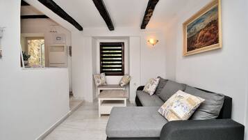 Apartment (A1) | Living room