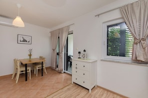 Apartment (A1) | Dining - Apartment Rose Garden (Rovinj)