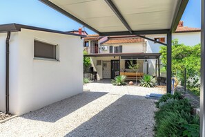 Free self-parking - House Miha (Tar-Vabriga)