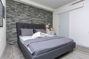 Apartment (A1) | Iron/ironing board, free WiFi - Apartment Golubinka (Dugi Rat)