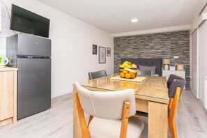 Apartment (A1) | Dining - Apartment Golubinka (Dugi Rat)