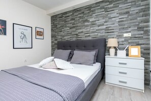 Apartment (A1) | Iron/ironing board, free WiFi - Apartment Golubinka (Dugi Rat)