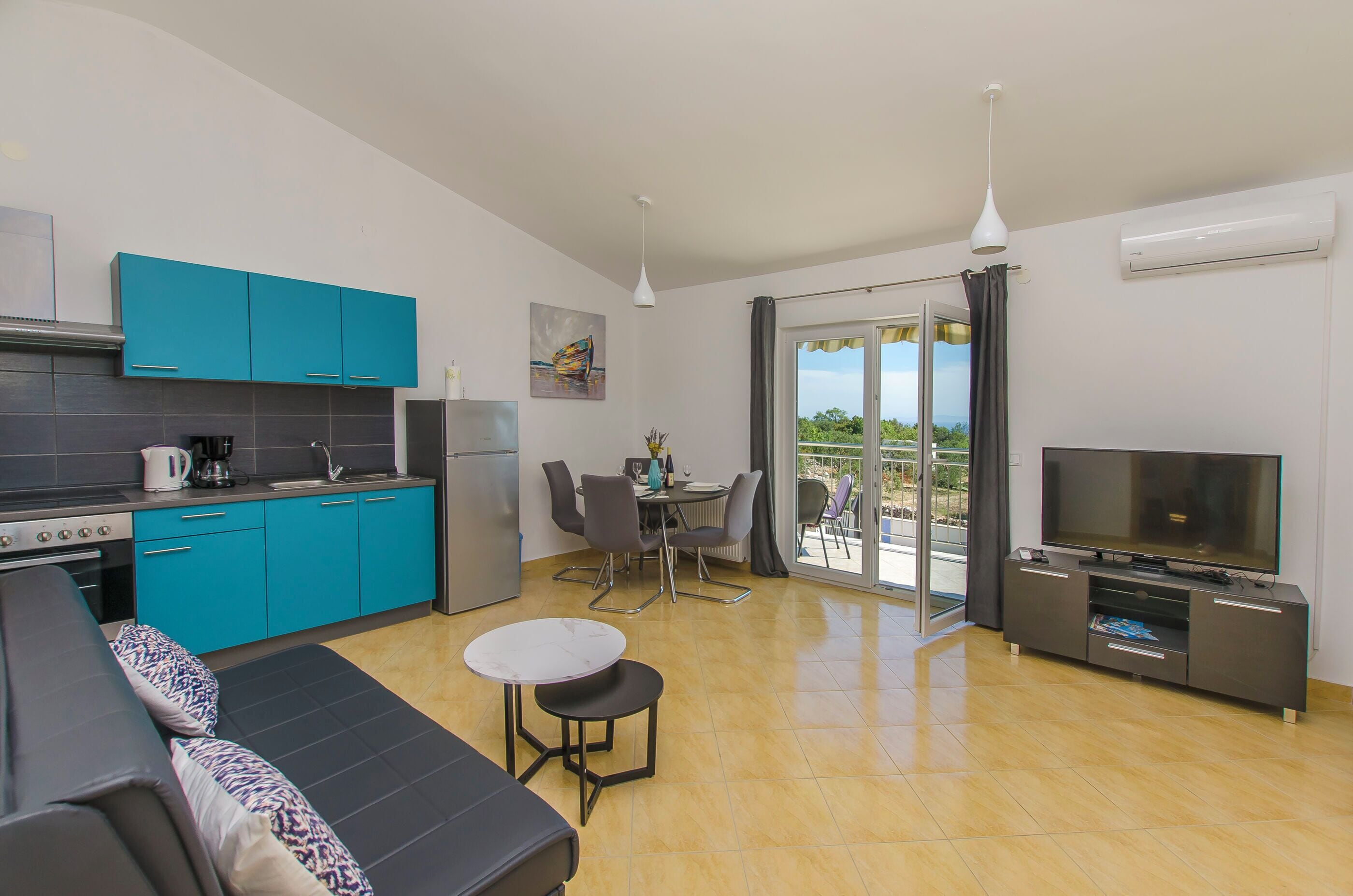 Apartment (A2) | Living area