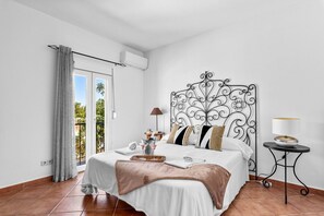 5 camere, ferro/asse da stiro, Wi-Fi gratuito, lenzuola