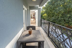 House | Balcony