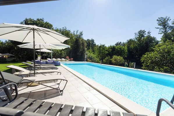 Indoor pool, outdoor pool