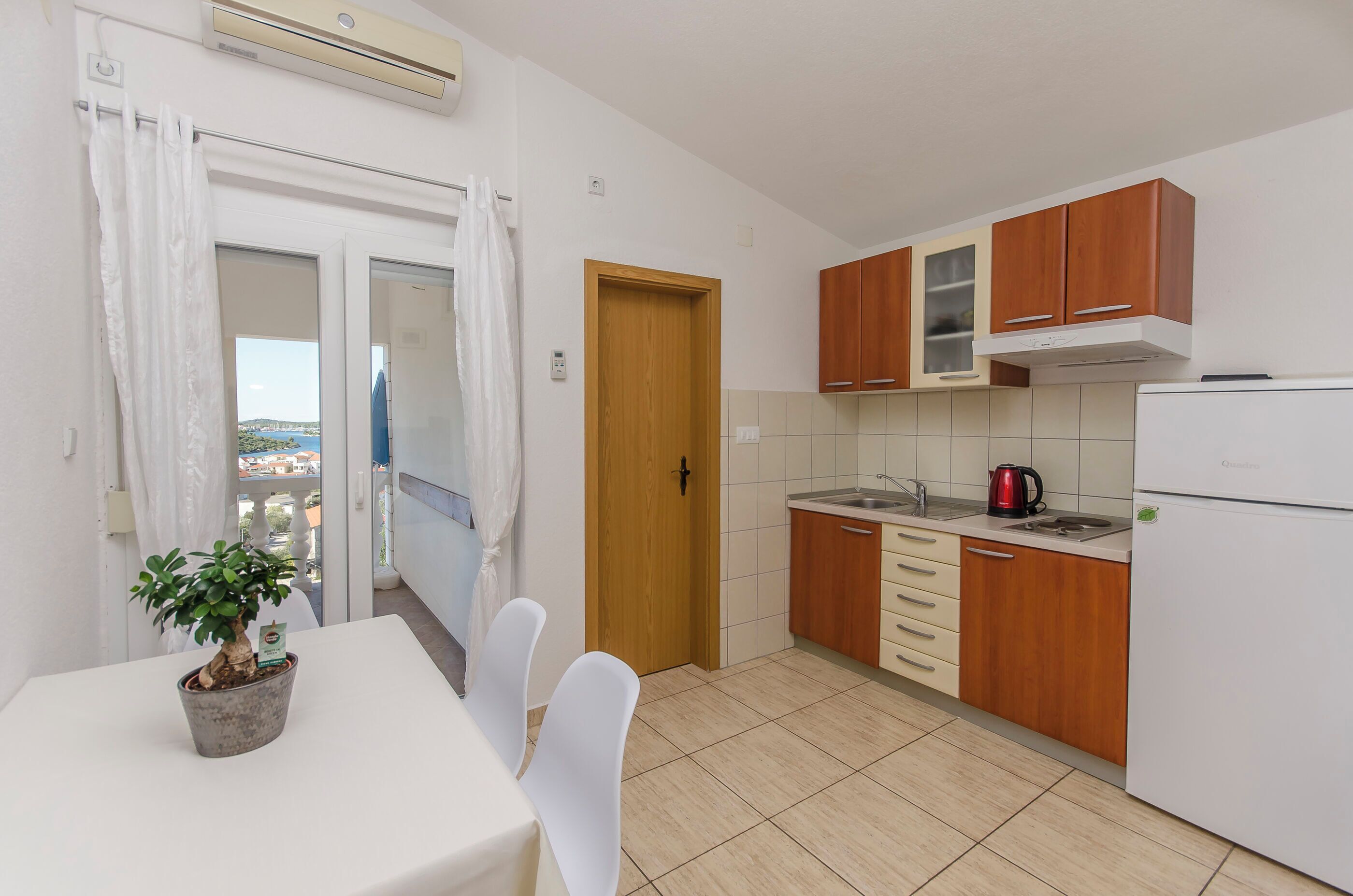 Apartment (A3) | Private kitchen | Fridge, oven, stovetop, espresso maker