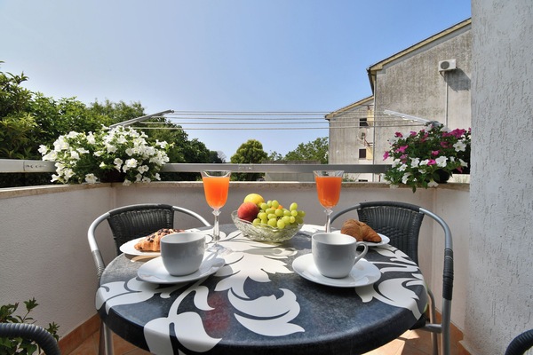 Apartment (A1) | Balcony